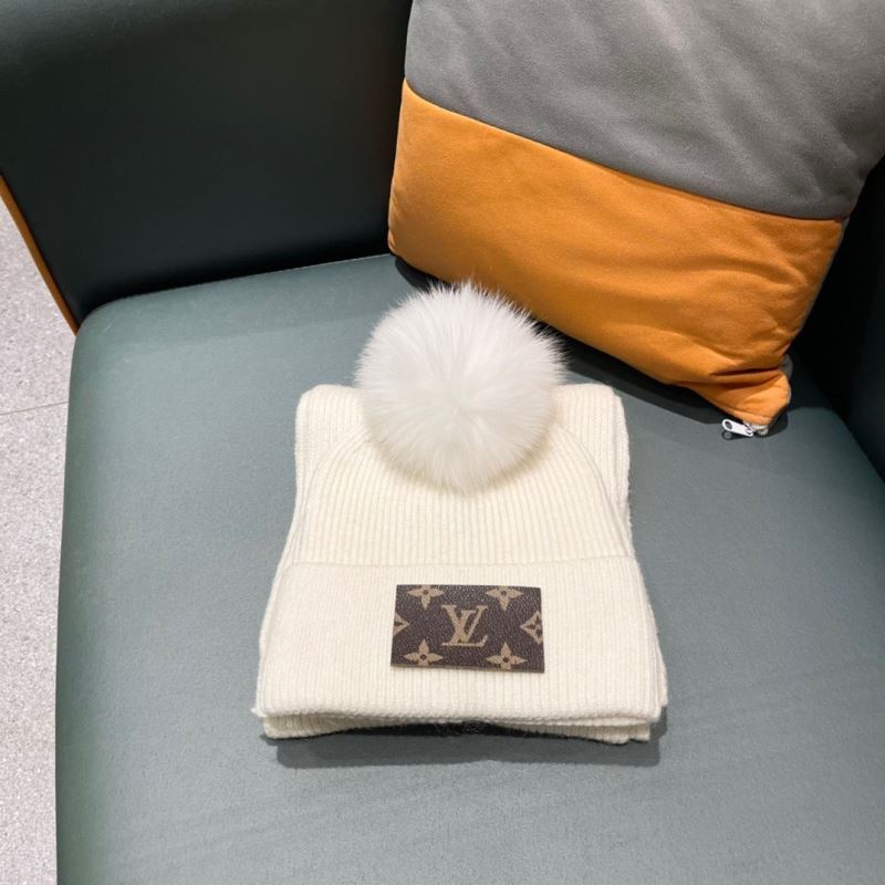 Louis Vuitton Caps Scarfs